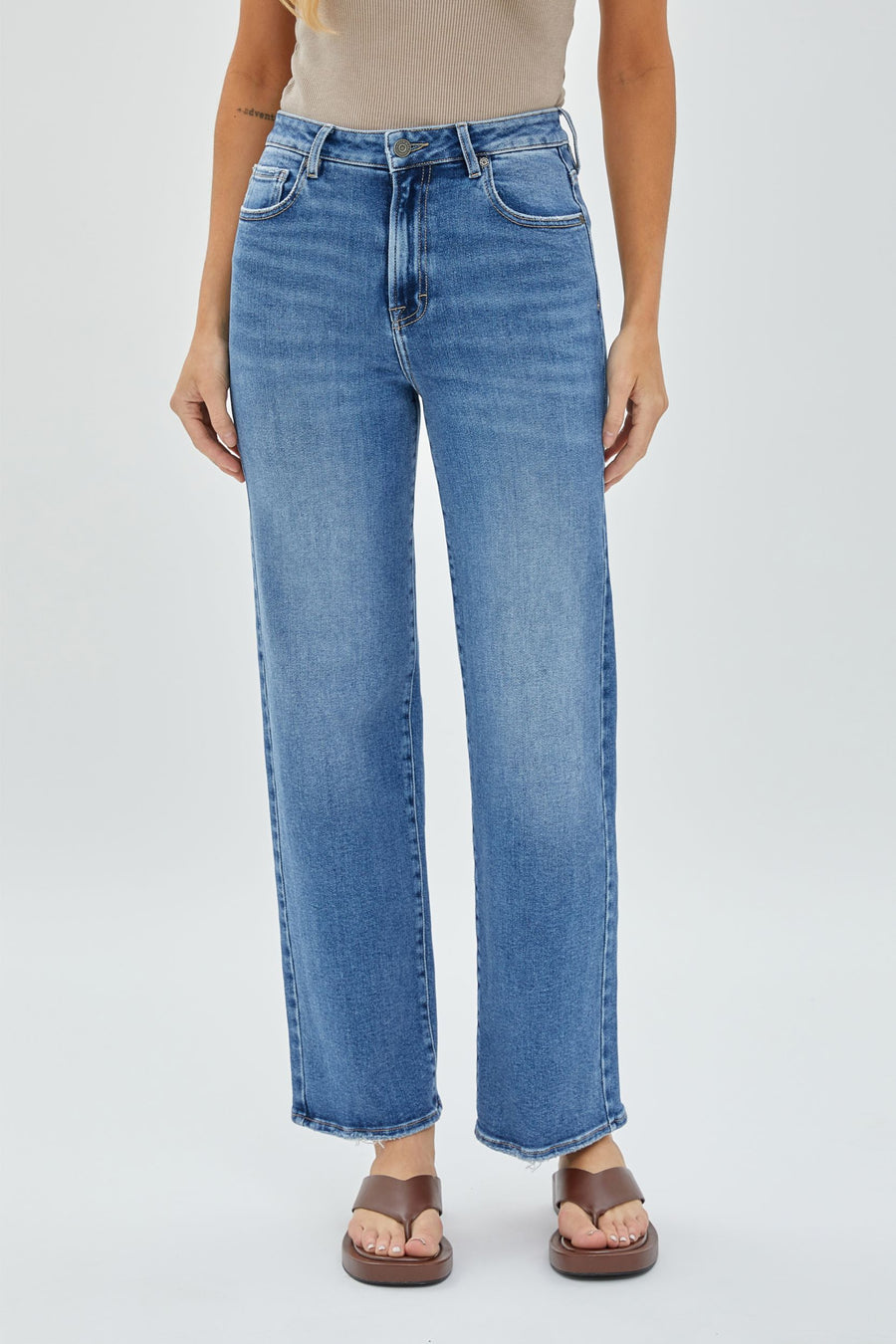 [TRACEY] Medium Wash Clean Stretch Straight